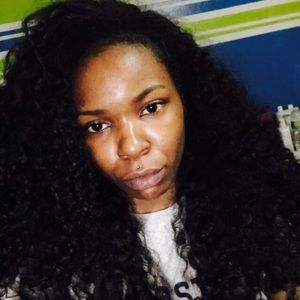 Meet your Posher, Dana